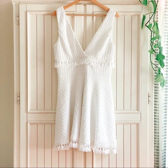 Ali & Jay 'Kiss Me in the Candlelight" Lace Dress White Sz L - Picture 3 of 6